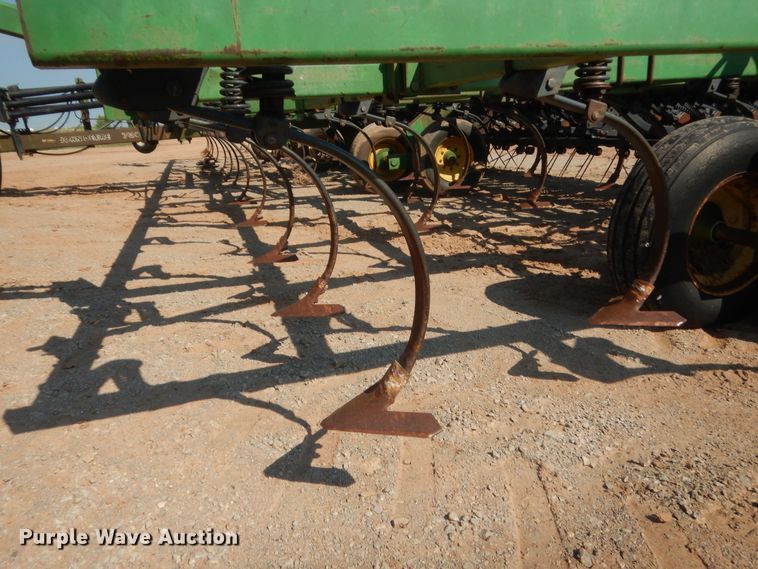 image for item IT9567 John Deere 730  air seeder