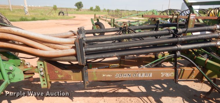 image for item IT9567 John Deere 730  air seeder