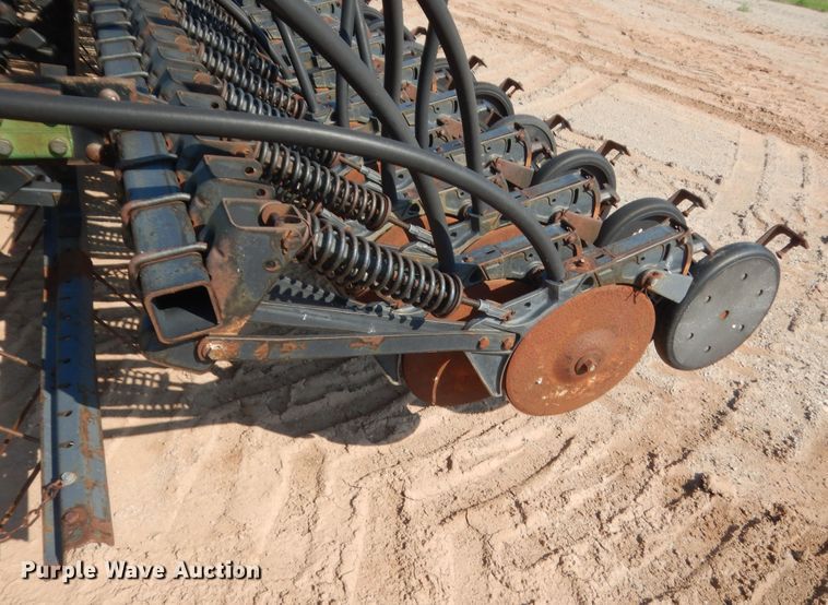 image for item IT9567 John Deere 730  air seeder