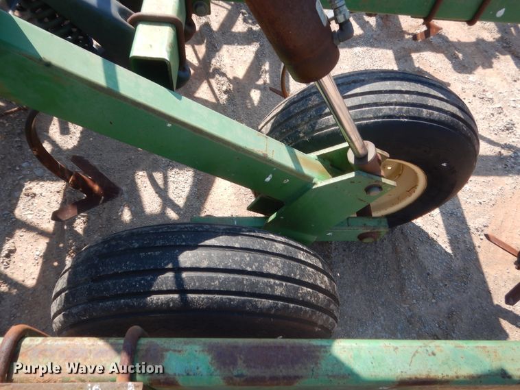 image for item IT9567 John Deere 730  air seeder
