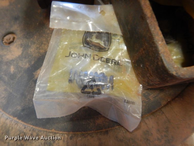 image for item IT9567 John Deere 730  air seeder