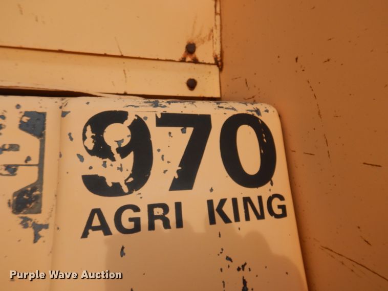 image for item JZ9993 1970 Case 970 Agri-King  tractor