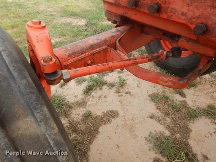 image for item JZ9993 1970 Case 970 Agri-King  tractor