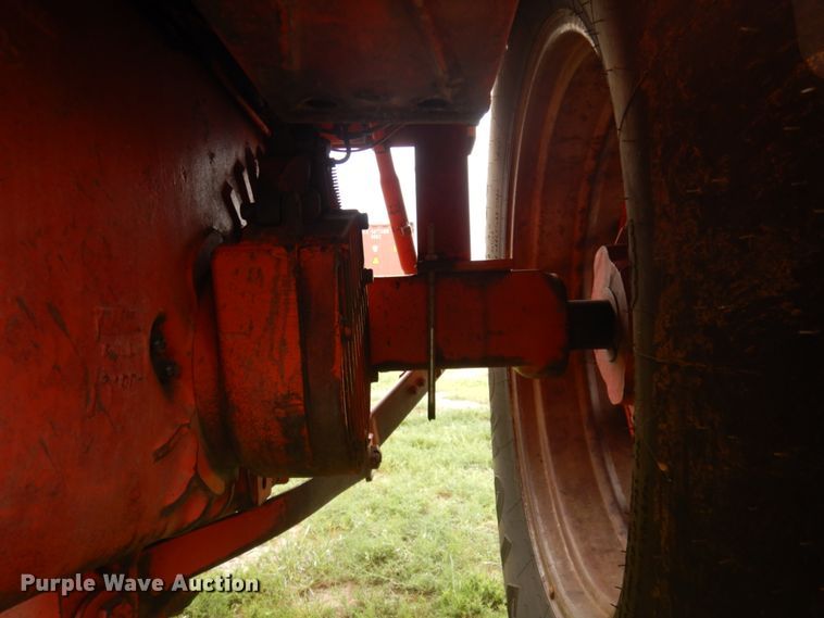 image for item JZ9993 1970 Case 970 Agri-King  tractor