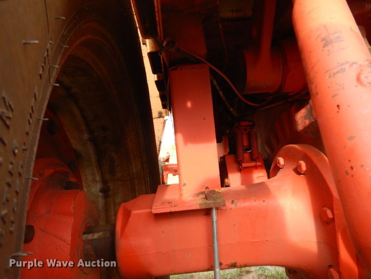 image for item JZ9993 1970 Case 970 Agri-King  tractor