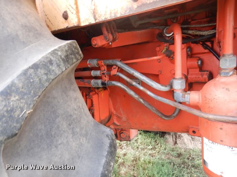 image for item JZ9993 1970 Case 970 Agri-King  tractor