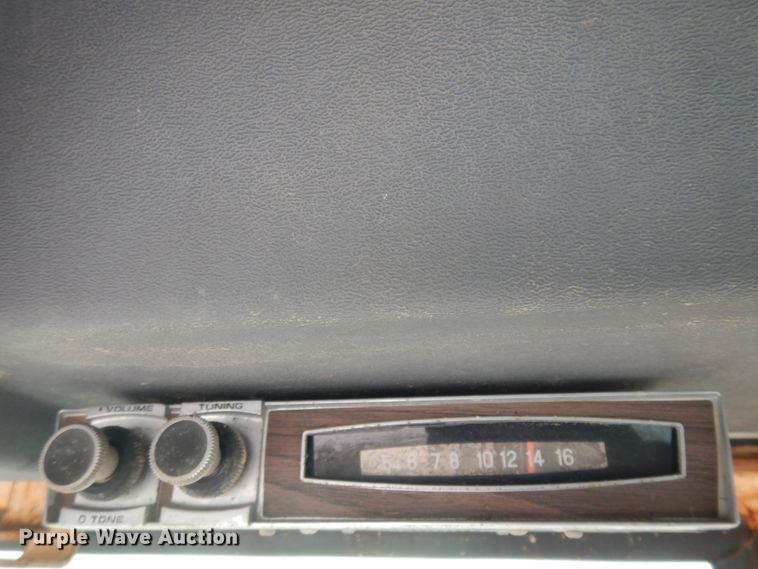 image for item JZ9993 1970 Case 970 Agri-King  tractor