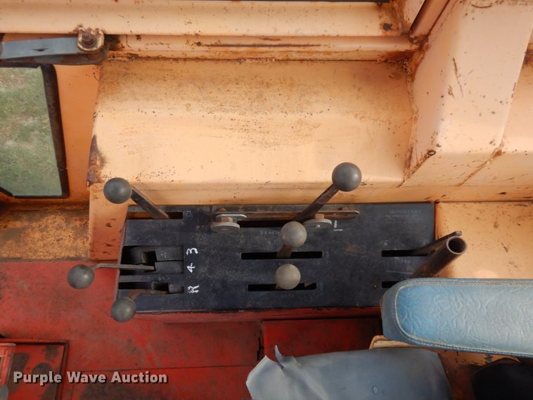 image for item JZ9993 1970 Case 970 Agri-King  tractor