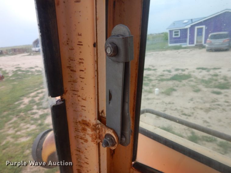 image for item JZ9993 1970 Case 970 Agri-King  tractor