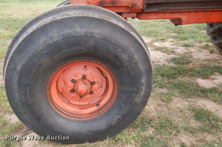 image for item JZ9993 1970 Case 970 Agri-King  tractor