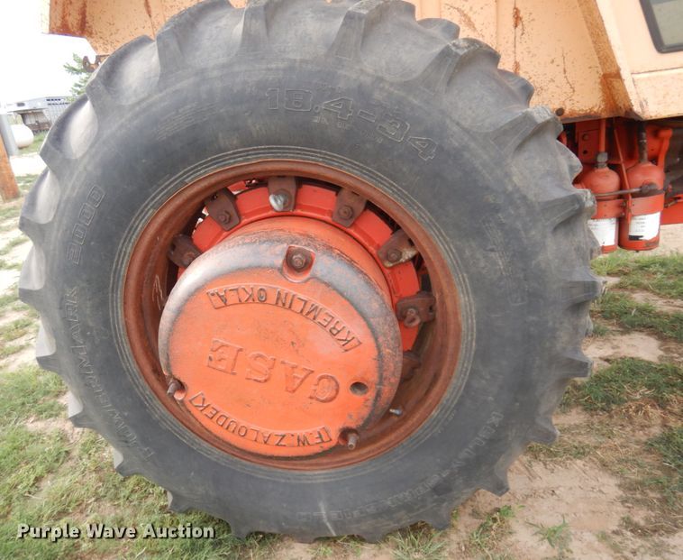 image for item JZ9993 1970 Case 970 Agri-King  tractor
