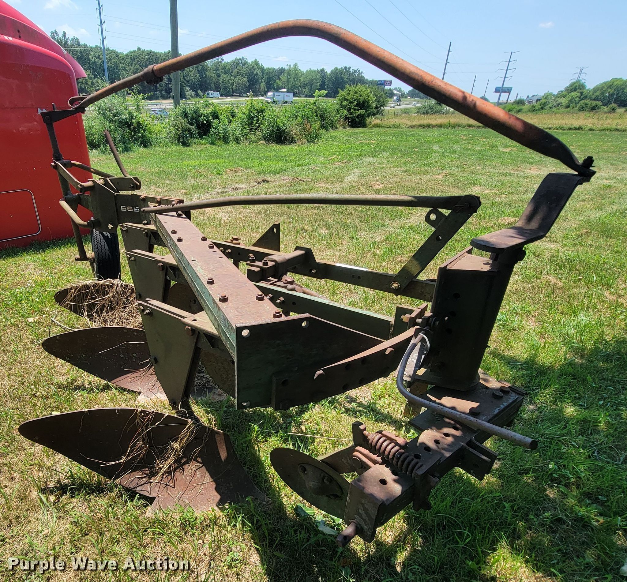 Oliver 565 four bottom plow in Saint James, MO Item IF9877 sold