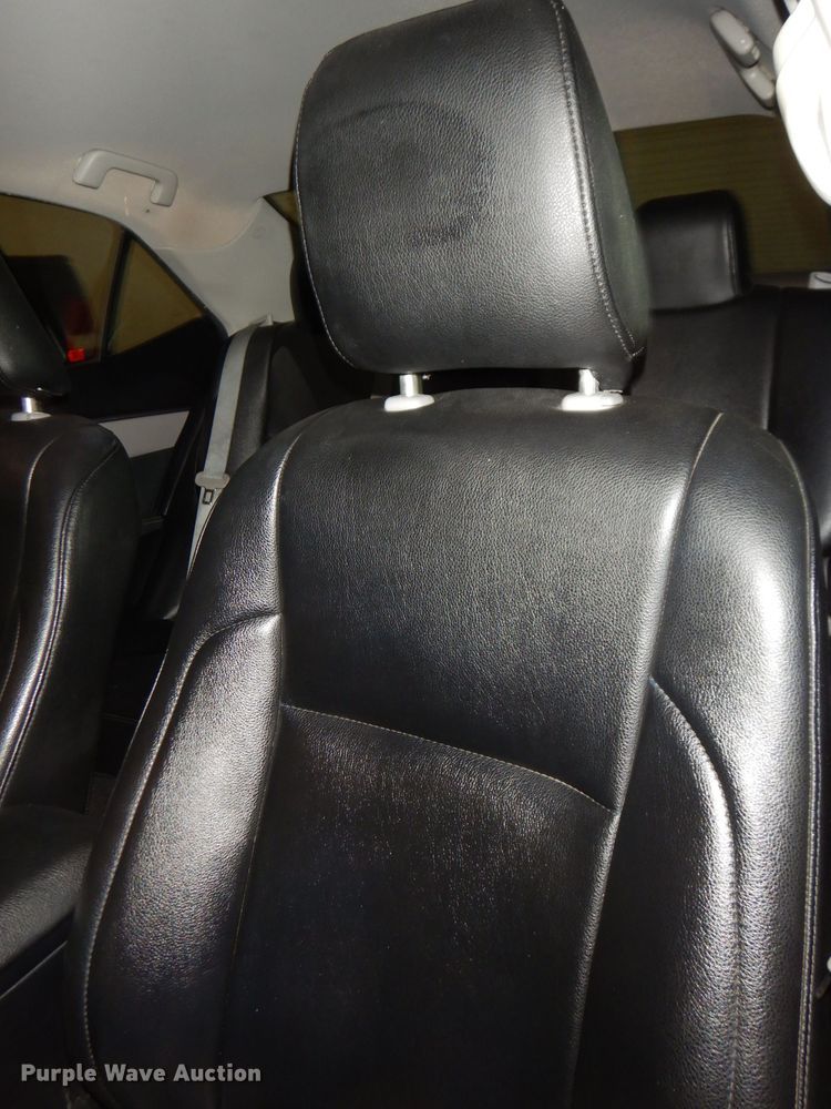 image for item DI6705 2015 Toyota Corolla LE