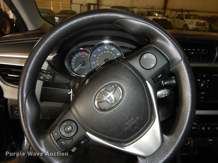 image for item DI6705 2015 Toyota Corolla LE