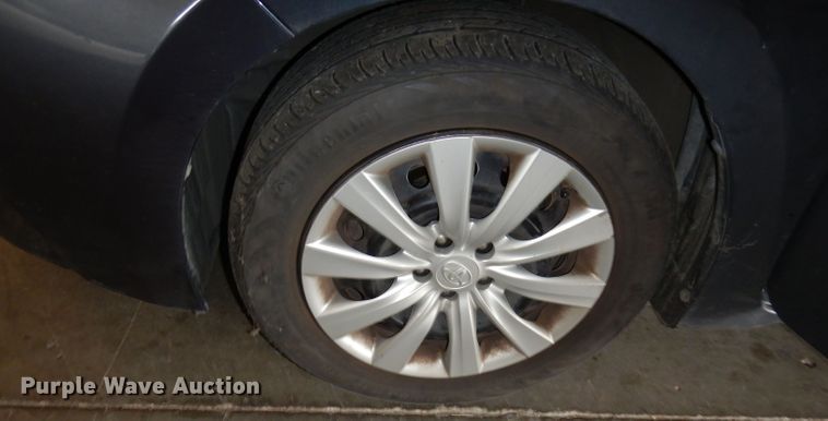 image for item DI6705 2015 Toyota Corolla LE