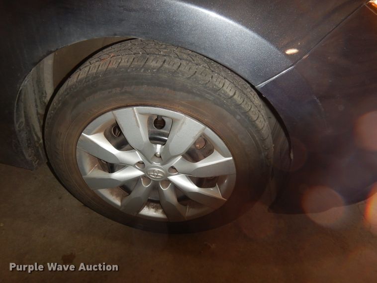 image for item DI6705 2015 Toyota Corolla LE