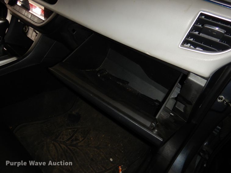 image for item DI6705 2015 Toyota Corolla LE