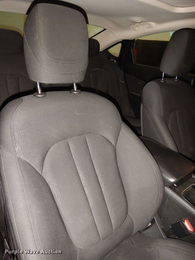 image for item DI6706 2015 Chrysler 200 Limited