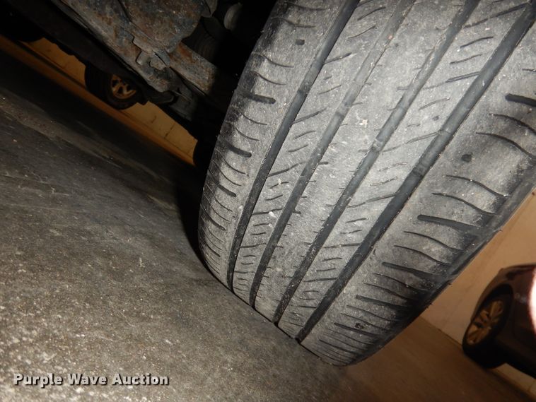 image for item DI6707 2004 Toyota Sienna LE  van