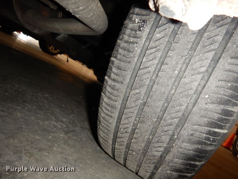 image for item DI6707 2004 Toyota Sienna LE  van