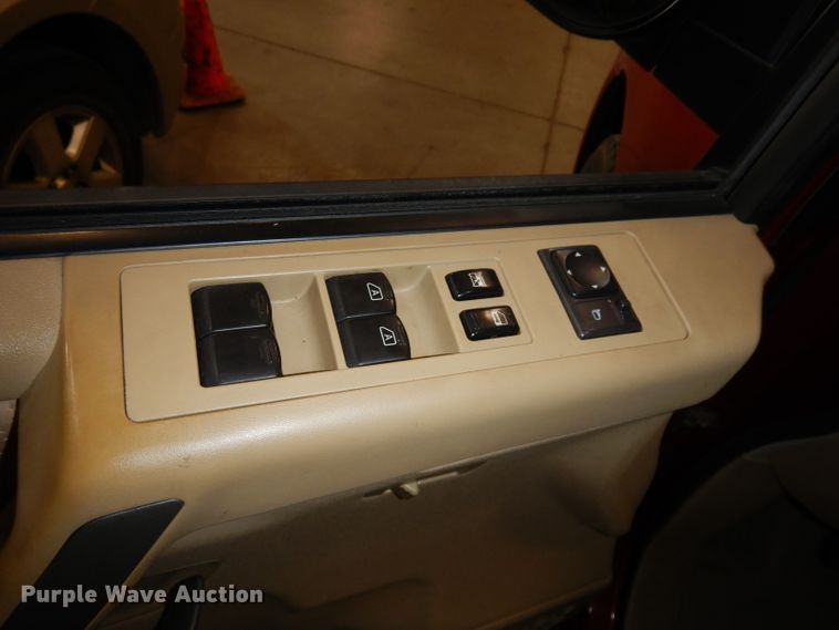 image for item DI6708 2005 Nissan Armada SE  SUV