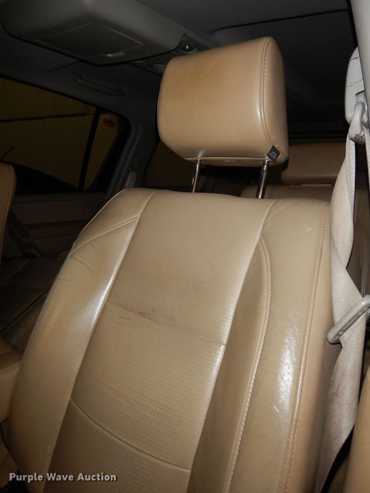 image for item DI6708 2005 Nissan Armada SE  SUV