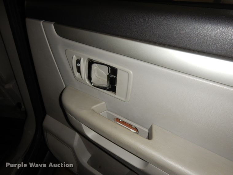 image for item DI6710 2008 Suzuki XL-7  SUV