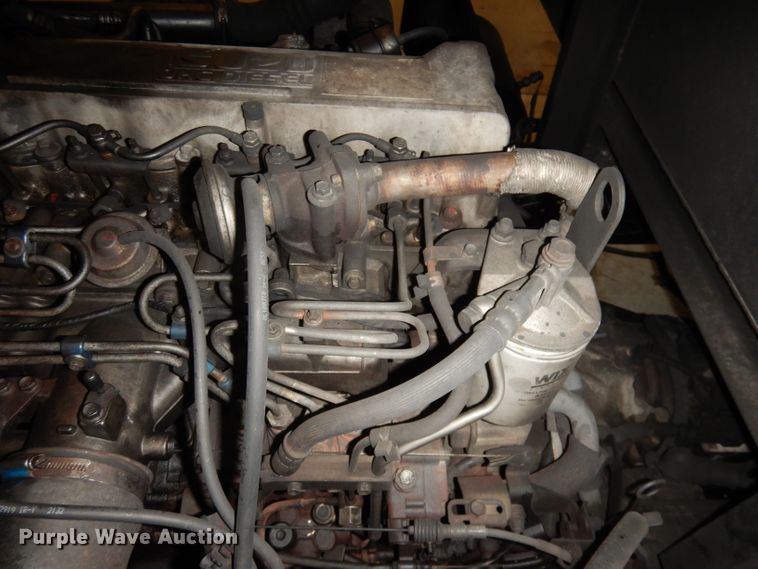 image for item DI6721 1999 Isuzu NPR  flatbed truck