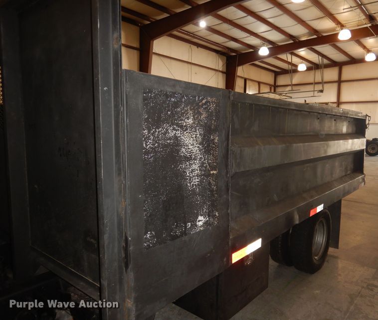 image for item DI6721 1999 Isuzu NPR  flatbed truck