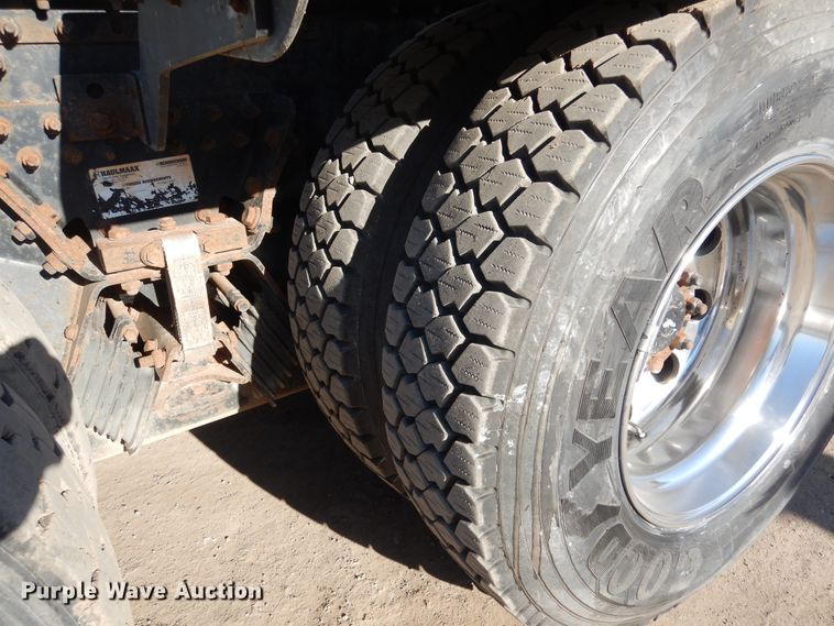 image for item AF9891 2013 Caterpillar CT660  semi truck