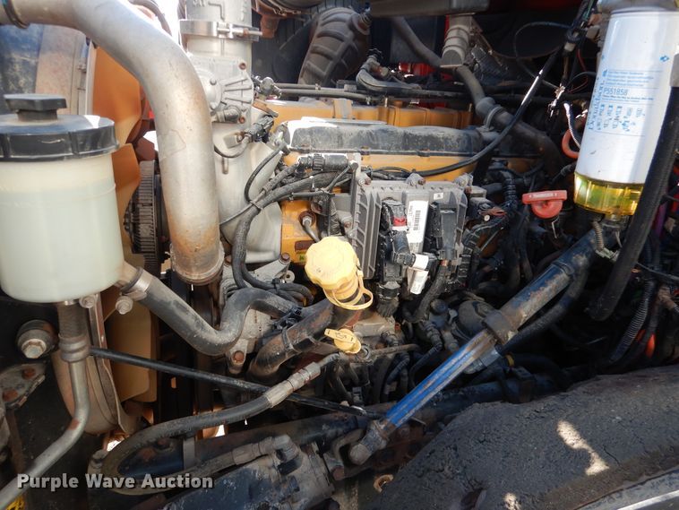 image for item AF9891 2013 Caterpillar CT660  semi truck