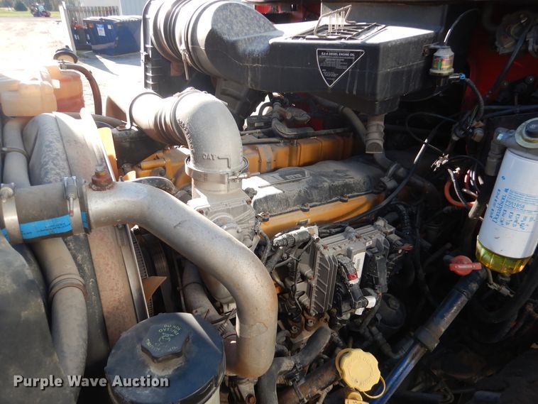 image for item AF9891 2013 Caterpillar CT660  semi truck