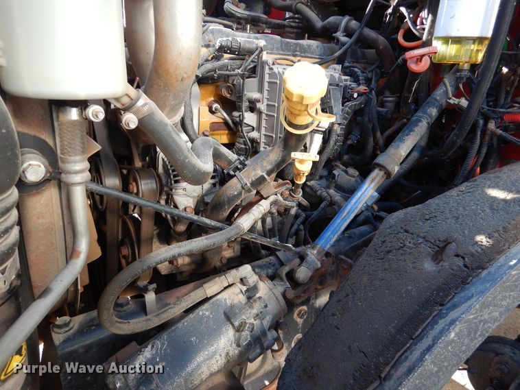 image for item AF9891 2013 Caterpillar CT660  semi truck