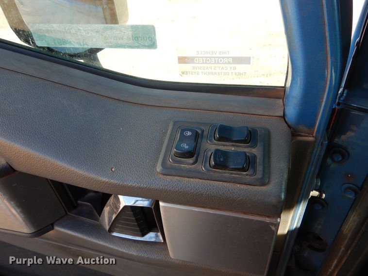 image for item AF9891 2013 Caterpillar CT660  semi truck