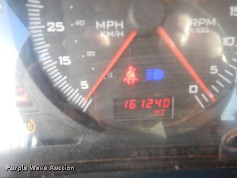 image for item AF9891 2013 Caterpillar CT660  semi truck