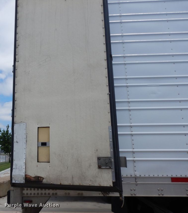 image for item DC2043 2011 Utility Trailers 3000R  refrigerated van trailer