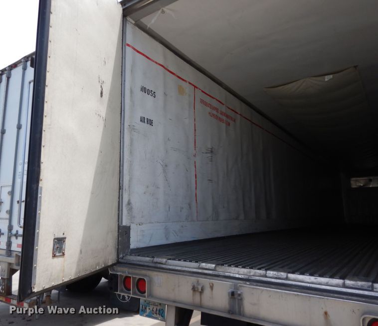 image for item DC2043 2011 Utility Trailers 3000R  refrigerated van trailer