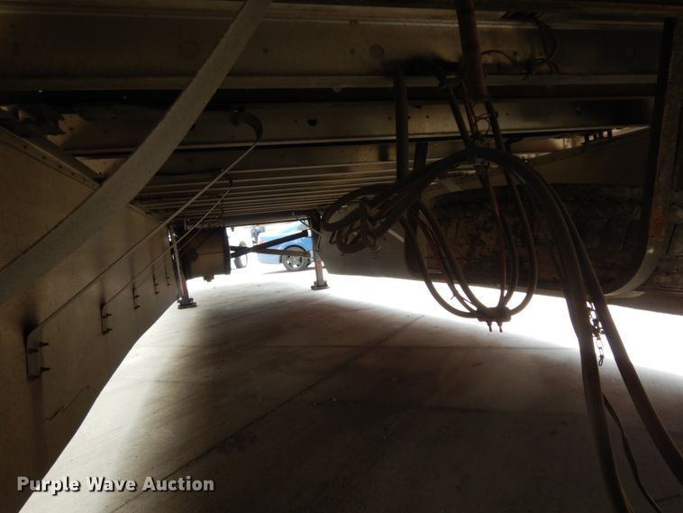 image for item DC2043 2011 Utility Trailers 3000R  refrigerated van trailer