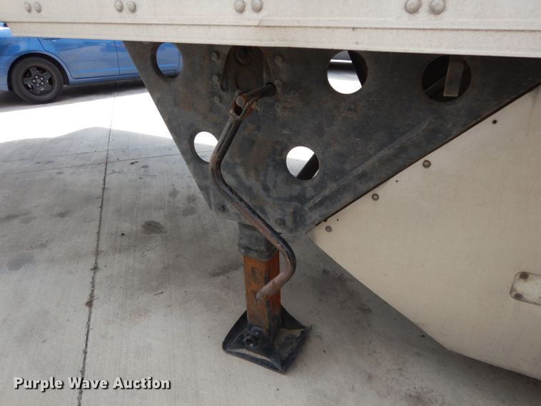 image for item DC2043 2011 Utility Trailers 3000R  refrigerated van trailer