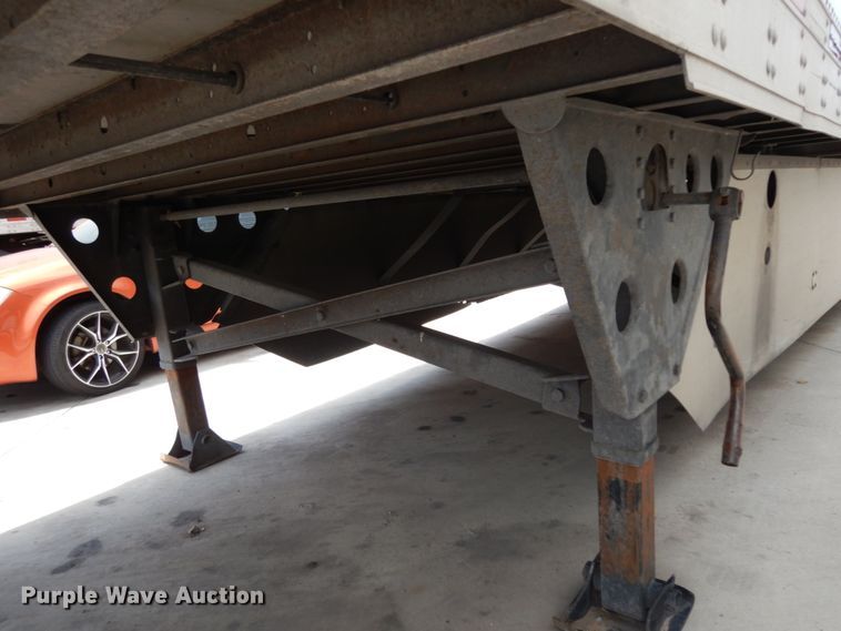 image for item DC2043 2011 Utility Trailers 3000R  refrigerated van trailer