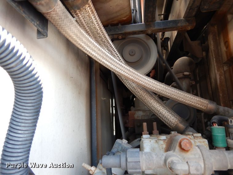 image for item DC2043 2011 Utility Trailers 3000R  refrigerated van trailer