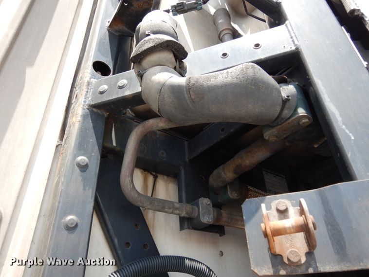 image for item DC2043 2011 Utility Trailers 3000R  refrigerated van trailer