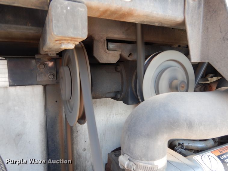 image for item DC2043 2011 Utility Trailers 3000R  refrigerated van trailer