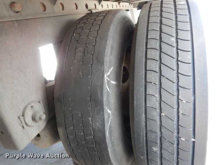 image for item DC2043 2011 Utility Trailers 3000R  refrigerated van trailer