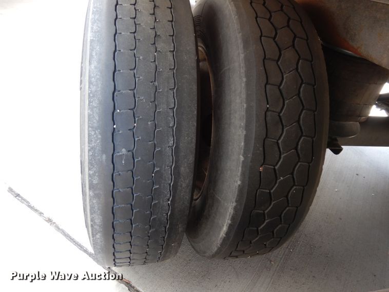 image for item DC2043 2011 Utility Trailers 3000R  refrigerated van trailer