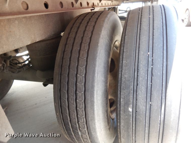 image for item DC2043 2011 Utility Trailers 3000R  refrigerated van trailer