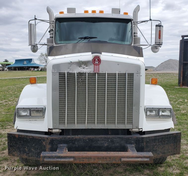 image for item DI4790 2007 Kenworth T800  vacuum truck