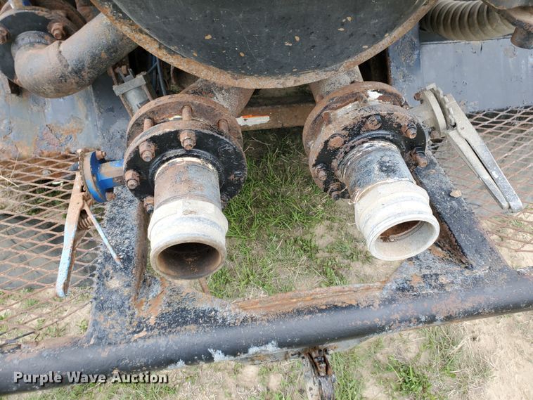 image for item DI4790 2007 Kenworth T800  vacuum truck