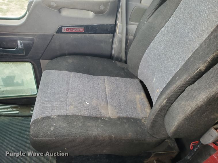 image for item DI4790 2007 Kenworth T800  vacuum truck