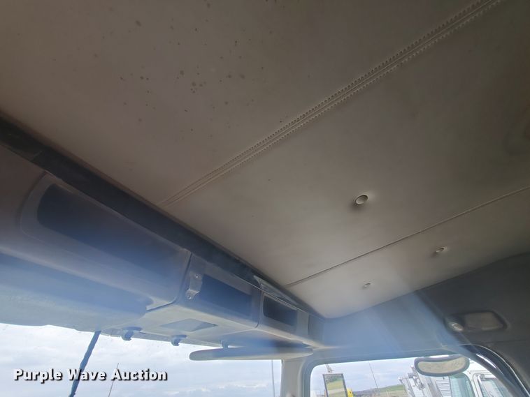 image for item DI4790 2007 Kenworth T800  vacuum truck